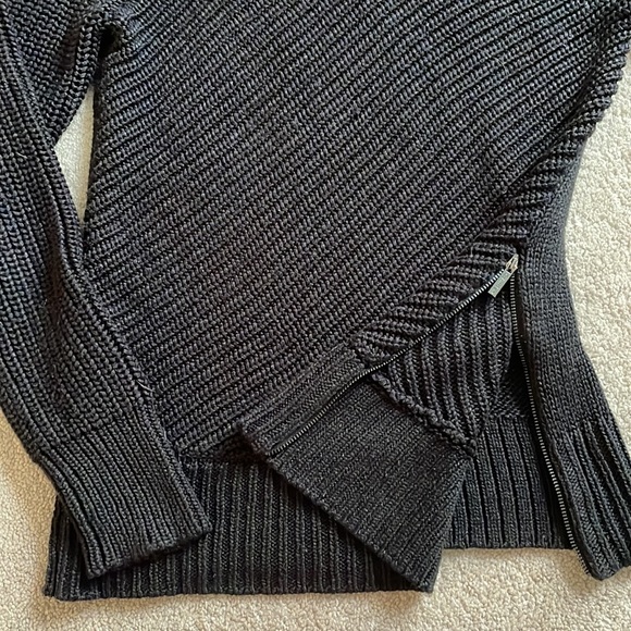Calvin Klein Knit Sweater Zipper - Picture 3 of 6